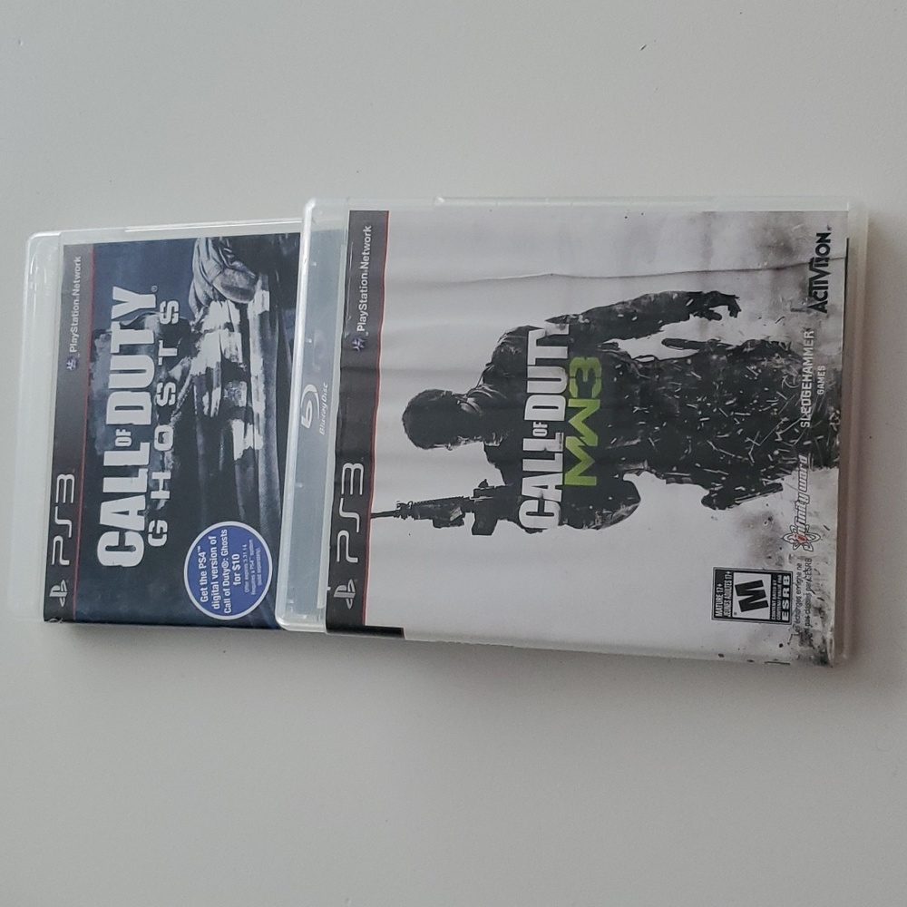 PS3 Call of Duty Ghosts and COD Modern Warfare 3 MW3
